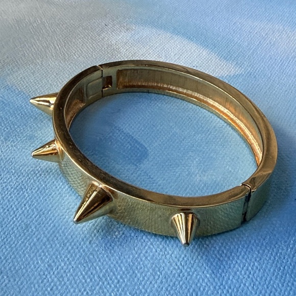 CC Skye Gold Mercy Spike Bracelet 18K Gold Plated Bangle Size 6.75 - Picture 8 of 8